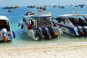 Det bugner av speedbåter i Pattaya